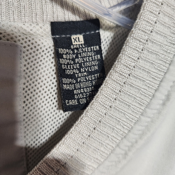 Vintage 2002 NCAA Women Basketball March Madness Tournament Elite Eight Pullover - Picture 6 of 8